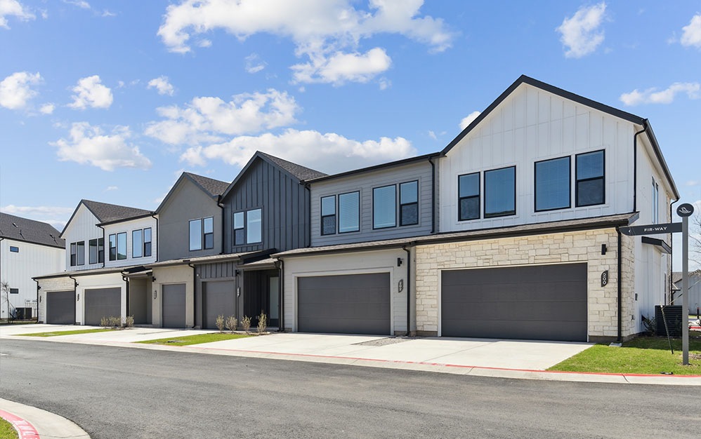 B5 - Townhome - 2 bedroom floorplan layout with 2.5 bathrooms and 1390 square feet (Exterior, 2D)