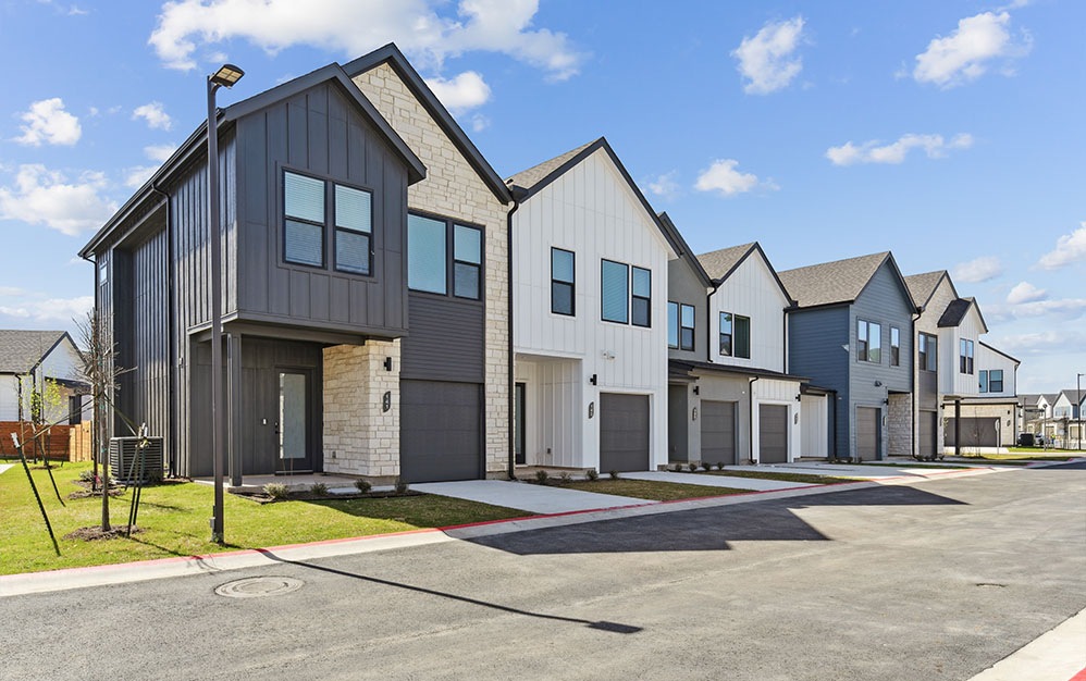 B6 - Townhome - 2 bedroom floorplan layout with 2.5 bathrooms and 1540 square feet (Exterior, 2D)